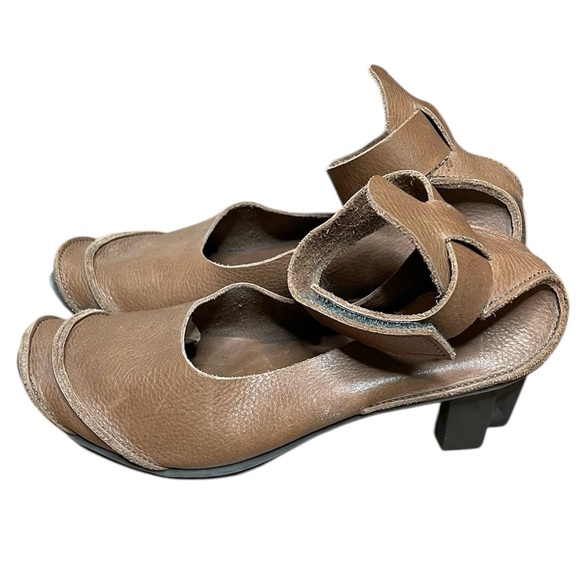 Trippen Carol Wedge Pumps in Brown Size 40/ US 9 Woman’s Ankle Straps - Picture 14 of 15